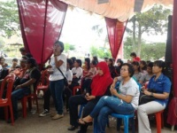 200px-April_21_2012_-_Diskusi_publik_cermin_II_dan_launching_marsinah_FM_-9.jpg