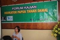 200px-November_27_2012_Liputan_Khusus_Dialog_Jakarta_Papua_Nabire.jpg